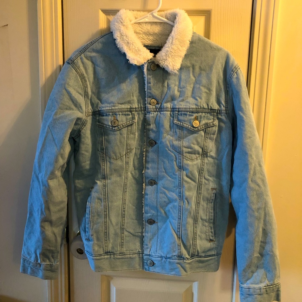 New without tag, men winter sherpa lined denim jacket windbreaker.
